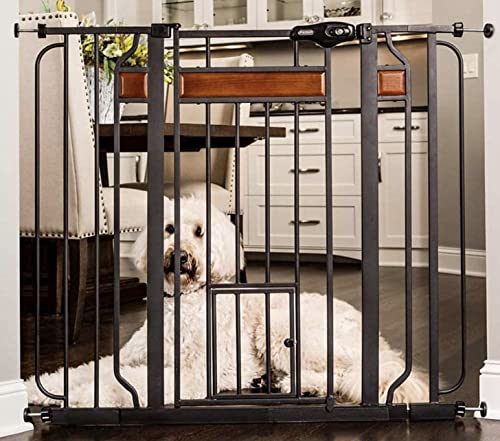 Carlson mini gate with pet clearance door